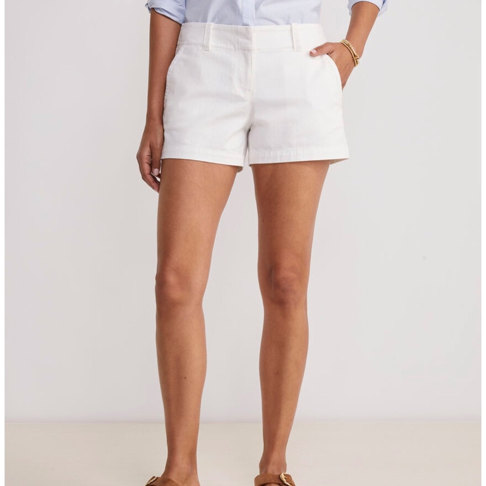 Vineyard Vines Women's Classic White Shorts